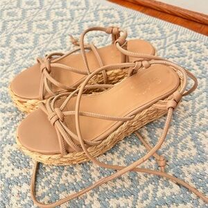 Seychelles Lace up Espadrilles! Super comfy and perfect condition! Size 8